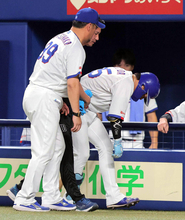 【中日】土田龍空が死球で病院へ　井上一樹監督「誰でも守れるところではない」村松開人に続き遊撃手…軽傷祈り「村松とは少し違うかな」