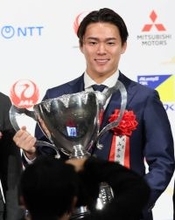 ドジャース・山本由伸が内閣総理大臣杯日本プロスポーツ大賞初受賞　野球選手受賞は大谷翔平以来７年ぶり