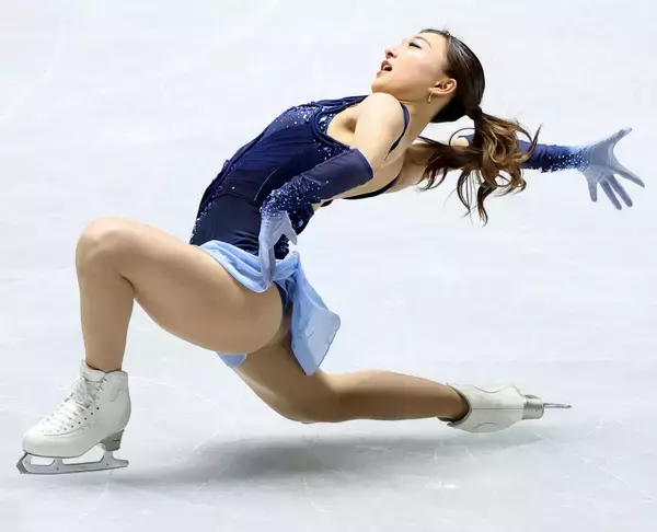 【全日本フィギュア】女子ＳＰで熾烈代表争い　１位は坂本花織、２位・島田真央、３位に中井亜美、千葉百音は４位、６位に渡辺倫果…２１日にフリー
