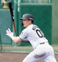 【阪神】新加入の元山飛優が“鶴瓶師匠パワー”でシート打撃２安打「運をもらったみたいな感じですね」