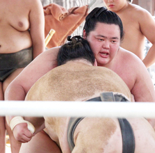 大関・琴桜、出稽古の王鵬らと１１番で全勝　かど番も自然体「関係ない。いつも通り」…１２日初日・名古屋場所