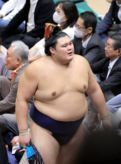 横綱・大の里が３敗でトップ並ばれる　八角理事長「集中し切れていない」　賜杯かけて千秋楽は大関・安青錦との相星決戦　