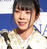 「【ＮＡＲグランプリ２０２５表彰式】今井千尋騎手が２年ぶり２回目の優秀女性騎手賞「たくさんの方に支えていただいた」」の画像1