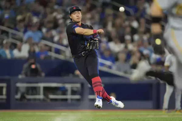 岡本和真、５月好発進も急ブレーキ　米自己ワースト５打席連続三振　１試合４三振で１９打席連続無安打