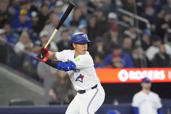 ブルージェイズ・岡本和真が２試合連続マルチ安打…悪送球で今季６つ目失策も記録…苦しい台所「ブルペン手薄になっている」とシュナイダー監督