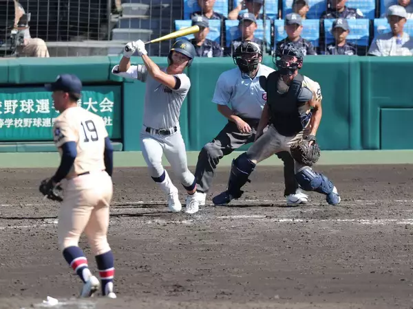 【甲子園】青森山田の”バースデーボーイ”向井那々瀬が２安打１打点　「お父さんの分まで」聖地で親子の夢かなえた