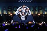 「新しい学校のリーダーズ、ＳＵＺＵＫＡが観客にボディータッチしながら熱唱　新曲では「全員叫べ！」」の画像1