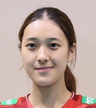 ええっバレーの佐藤淑乃！？イメージ激変！「バッチリメイク」巻き髪も…雰囲気ガラリ別人級