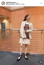 ７年前にロケバス運転手と電撃婚　新川優愛の「可愛いばっかり」衣装ショットが「いつも素敵」「優しい笑顔！」
