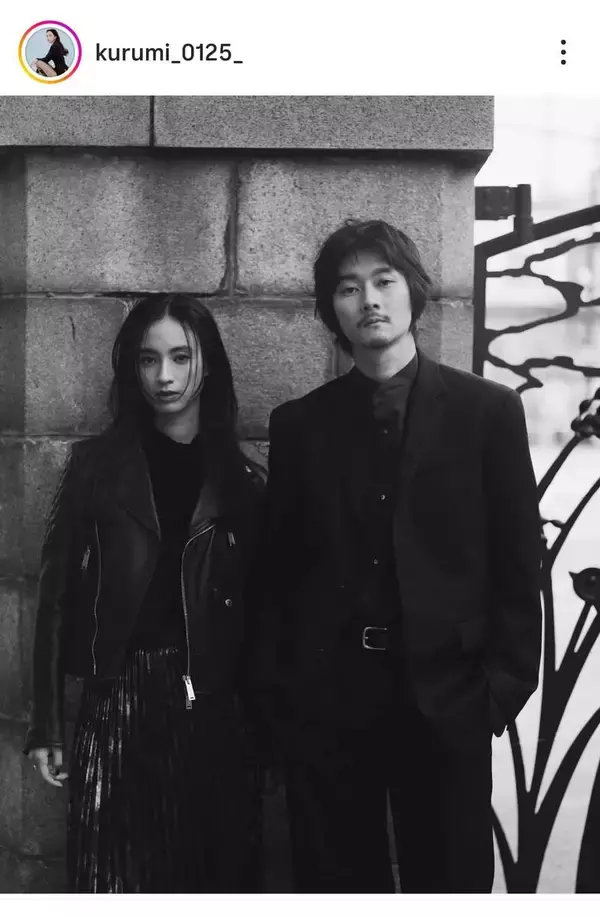 電撃婚したカップルが「美男美女」「絵になる」栁俊太郎＆玖瑠実　スタイリッシュな夫婦ショットが反響