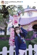 とき宣・吉川ひより、全身ミニーちゃんでディズニー満喫！「ありがたすぎて滅」「ミキミニコーデ最高」