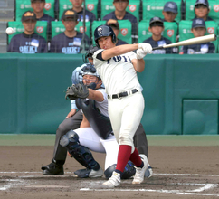 【センバツ】大阪桐蔭・中村勇斗、初スタメン初打席でセンター前に会心の初安打　甲子園大歓声…父は西武・中村剛也