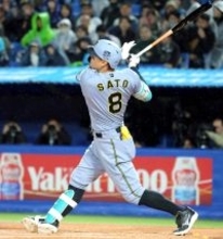 【阪神】佐藤輝明、３冠ダ～ン！森下に並ぶ右越え７号ソロ　ついに打撃３部門でトップ