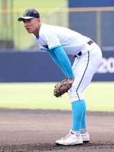 【高校野球】山梨学院・菰田陽生「気分もあがる」骨折センバツ以来の一塁守備で復活アピール