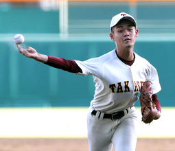 【甲子園】 スタメンに１、２年生８人の高岡商は初戦突破ならず「守りのミスが痛かった」６失策と守りから崩れる
