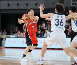 【バスケ男子】河村勇輝　第２Ｑは４得点マーク　富樫勇樹と「Ｗユウキ」ラインも披露