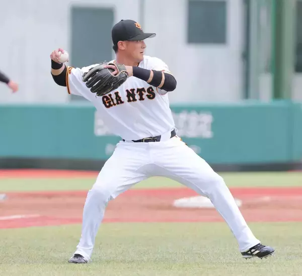 【巨人】吉川尚輝が「３番・ＤＨ」　花田侑樹と岸田行倫のバッテリー