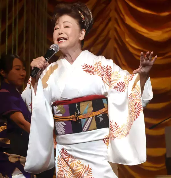 ７６歳の中村美律子、健康法は「よく食べて、よく寝る」デビュー４０周年迎え、５０周年にも意欲