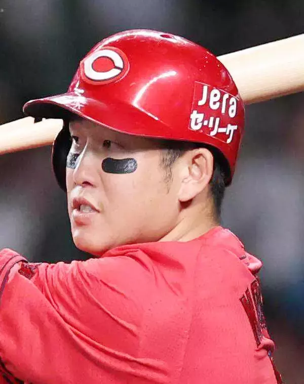 【広島】小園海斗、２２日に右手死球も今季初マルチ安打「痛いけど、折れていないので関係ない」今季最長の５戦連続安打