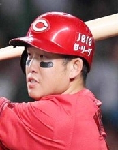 【広島】小園海斗、２２日に右手死球も今季初マルチ安打「痛いけど、折れていないので関係ない」今季最長の５戦連続安打