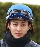 ７頭の進路に影響　富田暁騎手が新潟６Ｒの斜行で日本ダービーウィークの５月３０日、３１日が騎乗停止処分に