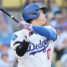 大谷翔平、史上２人目の日米通算３５０本塁打…松井秀喜以来　左膝炎症も初球打ち２２号先頭打者弾　イチローの最多記録まで「４」