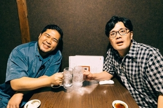 令和ロマン・松井ケムリ×マユリカ・阪本　ＢＳよしもとでサシ飲み　仕事や幼い子どもについてトーク