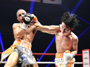 高見亨介　判定で王座陥落　終盤の猛攻も実らず「ライトフライ級ではやらない」