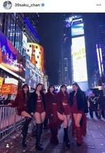 「誰がこんな未来を想像したかな」ルセラ・宮脇咲良、米タイムズスクエアでの新年に感動