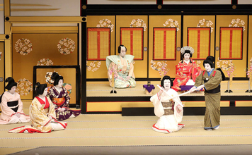 Ｗ菊五郎が７か月ぶり共演　“女忠臣蔵”が東京・新国立劇場で開幕　時事ネタも飛び出し、劇中で“襲名シーン”も