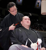 「照ノ富士が引退相撲　師匠の宮城野親方も労う「序二段まで落ちてから横綱昇進。相撲界でやることはやったのではないか」」の画像1