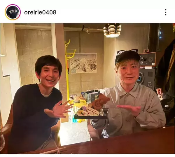 有名コンビが久しぶりの２ショット！誕生日に「ご飯」変ぼうした「カラテカ」現在の姿…入江氏が公開