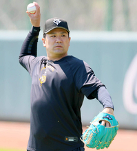 【巨人】田中将大が幼なじみ・坂本勇人の３００号を祝福「最高の形」「期待をかけられる、球場を沸かせることのできる選手」