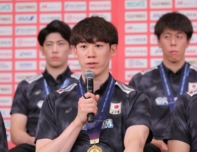 【バレー男子】石川祐希「強くなった日本を毎年、毎年見ていただけるよう」アジア選手権Ｖでロス五輪出場権獲得