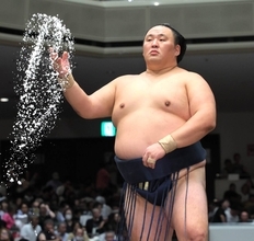 九州場所中に４２歳を迎える鉄人・玉鷲、史上最年長で再入幕…九州場所番付発表