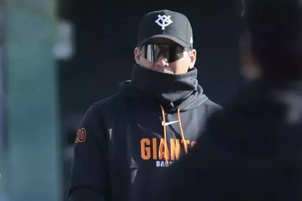 【巨人】甲斐拓也がニューヘアスタイルで始動　襟足とサイドをバッサリ切って宮崎合同自主トレに参加