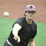 「巨人・ウィットリー「スタミナ自信」入団会見で武器明かす　「全球種でカウント取れる」「登板数が一番大事」」の画像1