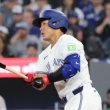 岡本和真、菅野智之との初対決は１打数無安打１四球　元巨人対決がメジャーで実現