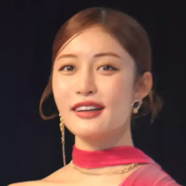 「３年間がほんとに愛おしい」王林、「天才てれびくん」卒業報告で“オウリン先生”姿のショット！「またいつか天てれに」