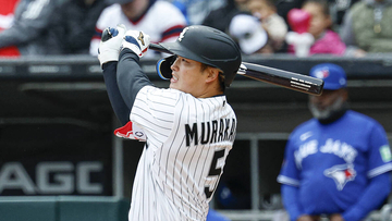 村上宗隆が日米通算２５０号！　王さんの記録を２７日更新する“史上最年少”は盟友・岡本との４番対決で達成