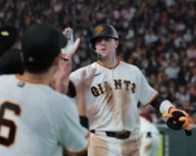 【番記者Ｇ戦記】「５番・キャベッジ」ズバリ　巨人１２試合目で７人目の５番打者　前日まで打率・１３５の打順が連勝のカギに…特大アーチ含む２安打