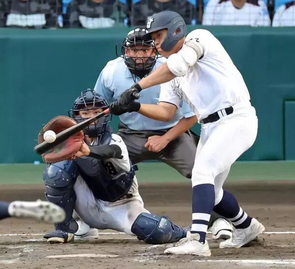 【甲子園】八王子実践・９回代打で同点打の金子侑樹はベンチプレス１１０キロ　晴れやかな笑顔で「ようやくチームに貢献できて、とてもうれしかった」　