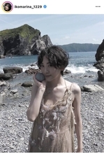 ８月に写真集発売の生駒里奈、デコルテ＆二の腕全開オフショット！「写真集はこれで…」