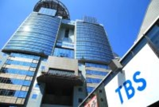 「お茶の間にバッチリ見つかってる？」「美しすぎる」アーティストに騒然…「声出た」ＥＩＫＩにくぎ付け