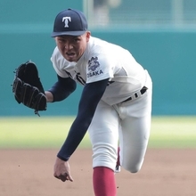 【センバツ】３年ぶり４強へ　大阪桐蔭　再三のピンチをしのぎ５回まで２―２…準々決勝・英明戦