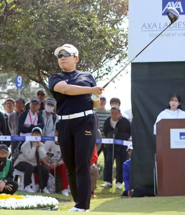 申ジエ、約１０分間かけた救済措置も…２打届かず２位「自分は頑張った」　永久シードの３０勝目は持ち越し