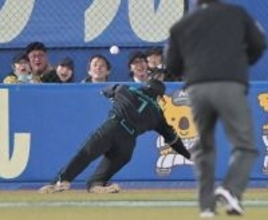 【日本ハム】新庄監督「今日もいっぱいしましたね。しっかり練習させます」５失策で開幕１７戦で両リーグワーストの１７失策