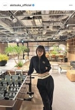 「え！？ヘソだし！？」平成に大ヒットの人気歌手、現在の姿にネット騒然！「肉無さすぎ」「あの頃のまま」「可愛すぎます…」