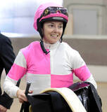 「ミシェル騎手が南アフリカで初のＧ２制覇「なんて一日！大きな意味を持つ」魂の先行！　ゴール前でグイッとひと伸び！！」の画像1