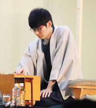 第４７回将棋日本シリーズＪＴプロ公式戦が開幕　一回戦第一局は斎藤慎太郎八段が勝利